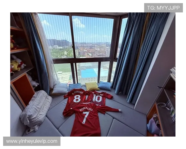 曼联新赛季目标明确引援加速 球迷期待重返巅峰荣耀